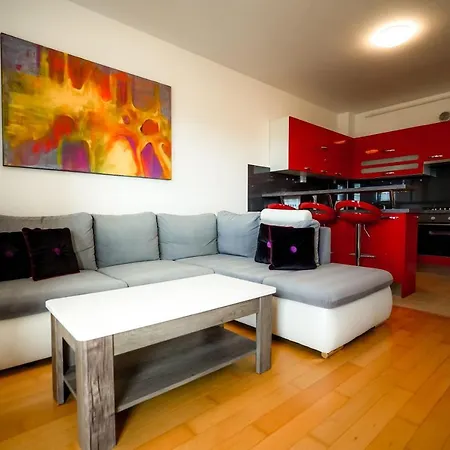 Rondo Lovely And Sunny Apartment Pula