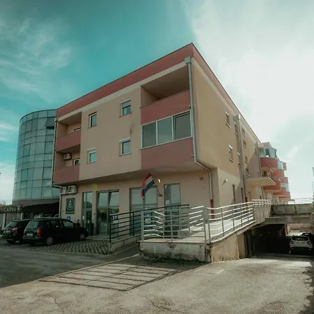 Rondo Lovely And Sunny *