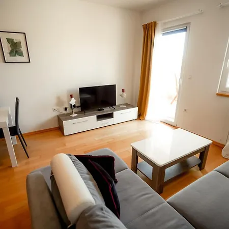 Rondo Lovely And Sunny