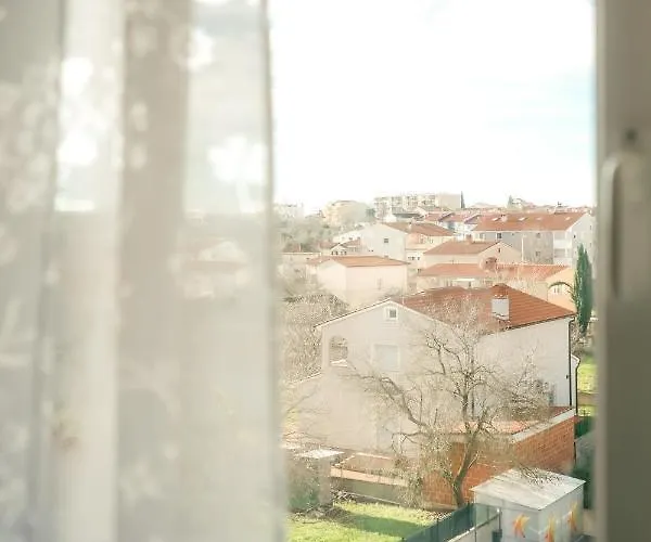 Rondo Lovely And Sunny 公寓 普拉