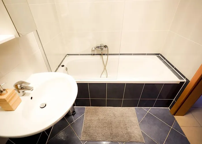 Rondo Lovely And Sunny