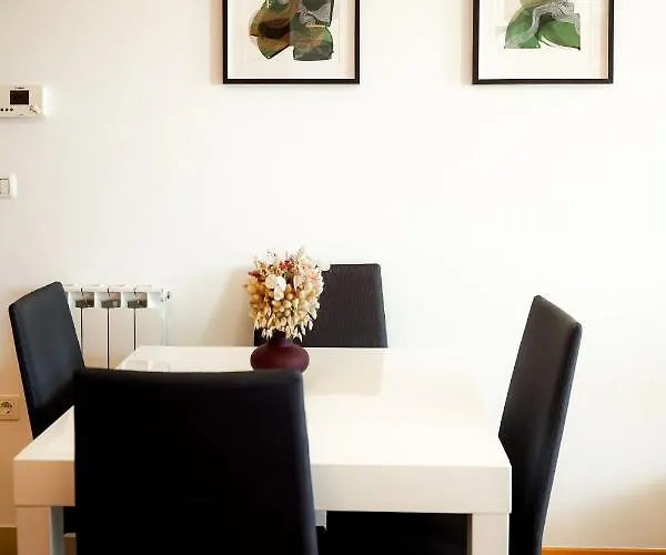 Rondo Lovely And Sunny Apartman