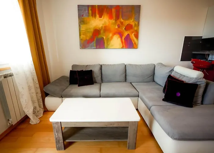 Rondo Lovely And Sunny Apartman