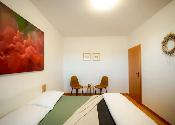 Rondo Lovely And Sunny Apartman